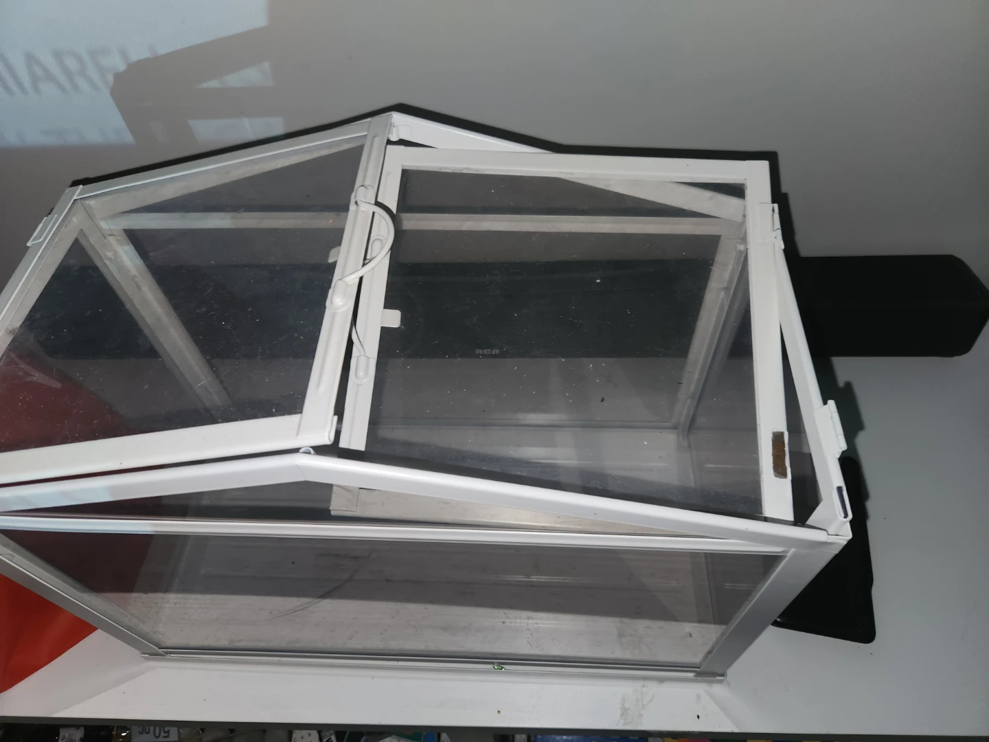 Mini Greenhouse - photo 3