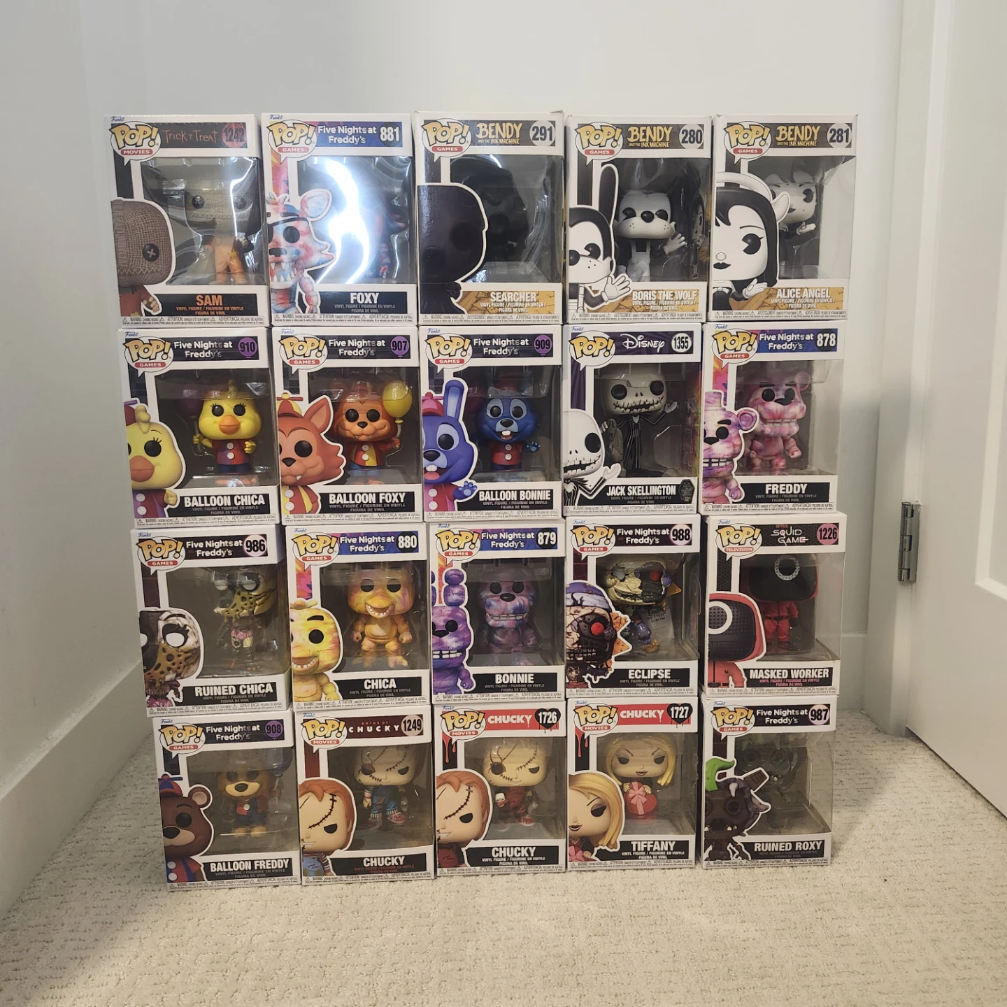 Fnaf and horror Funko pops