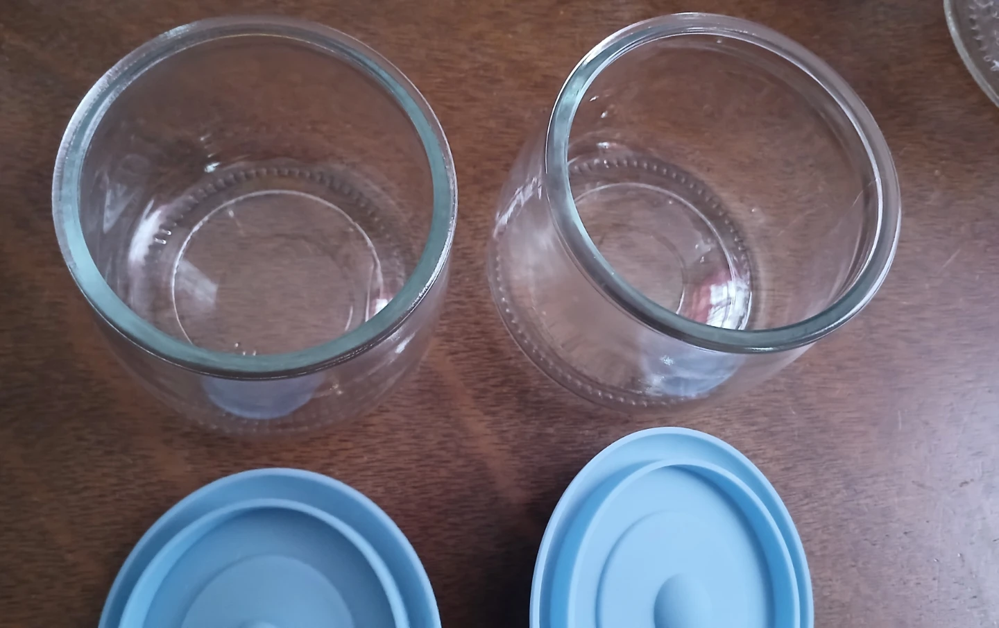 Set of 2 Glass Jars with Blue Lids - photo 3