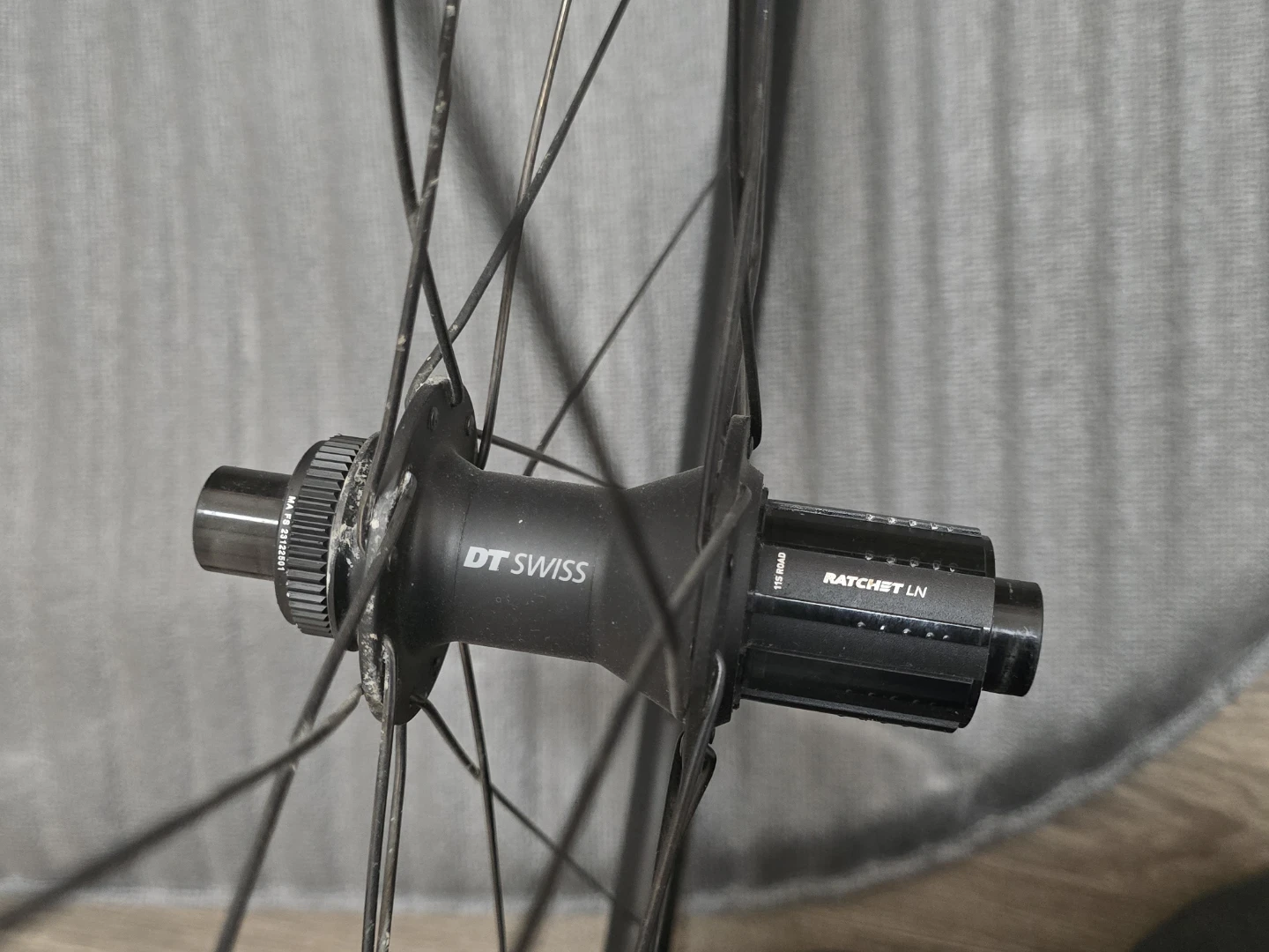 DT Swiss Endurance LN Disc Wheelset - 700c - photo 3