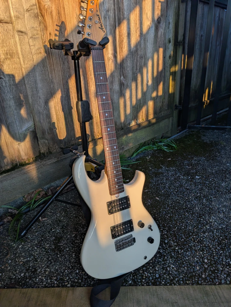 Aria Pro II RS Straycat Japanese Guitar