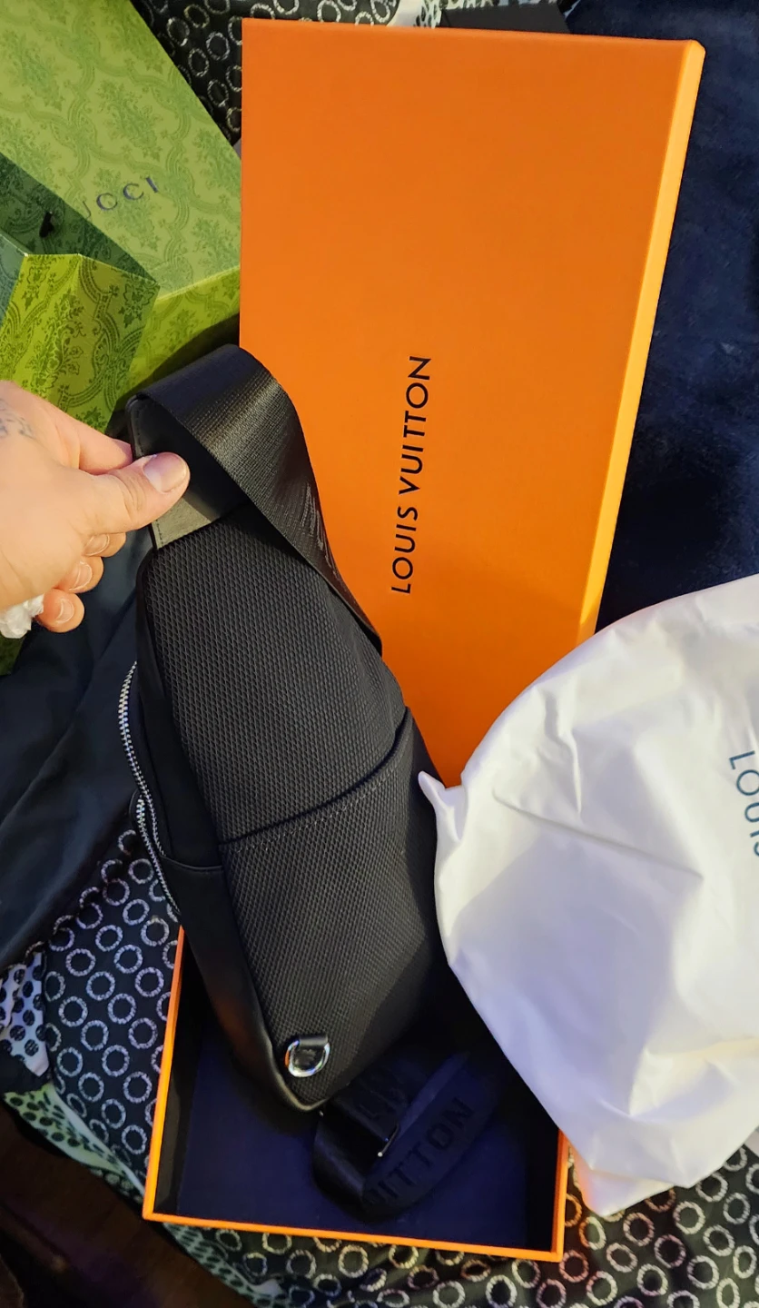 Louis Vuitton Sling Bag - photo 3