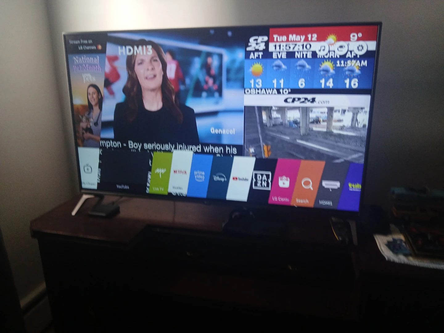 LG 55-inch 4K UHD Smart TV - photo 2