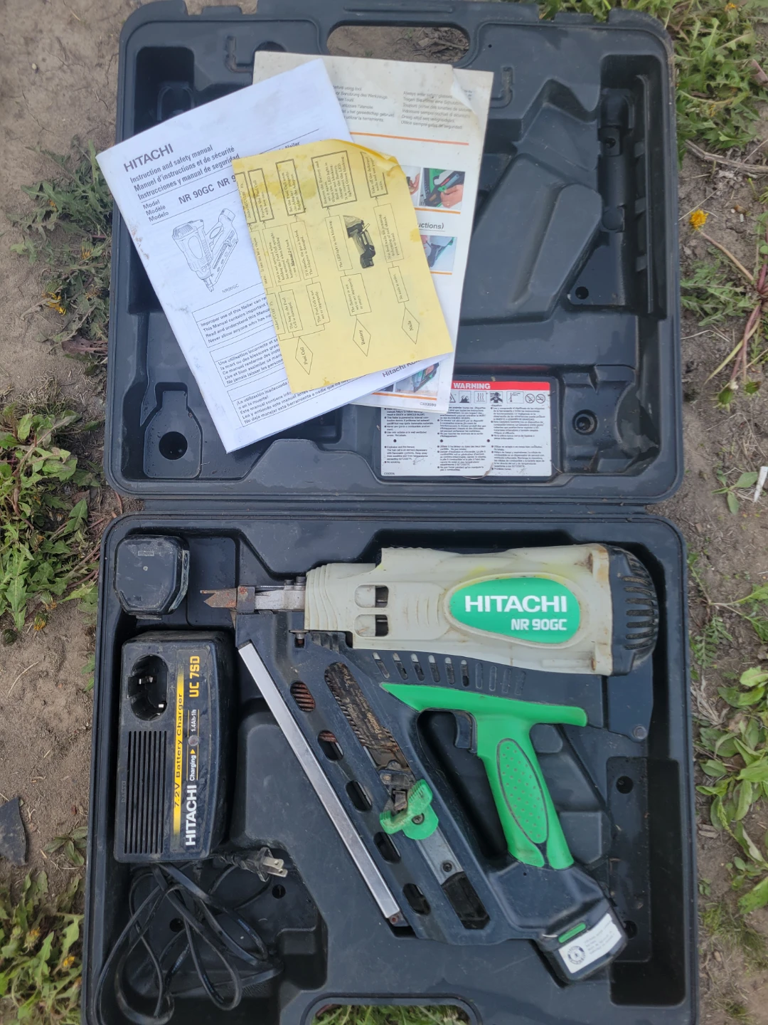 Hitachi NR90GC Gas Strip Nailer