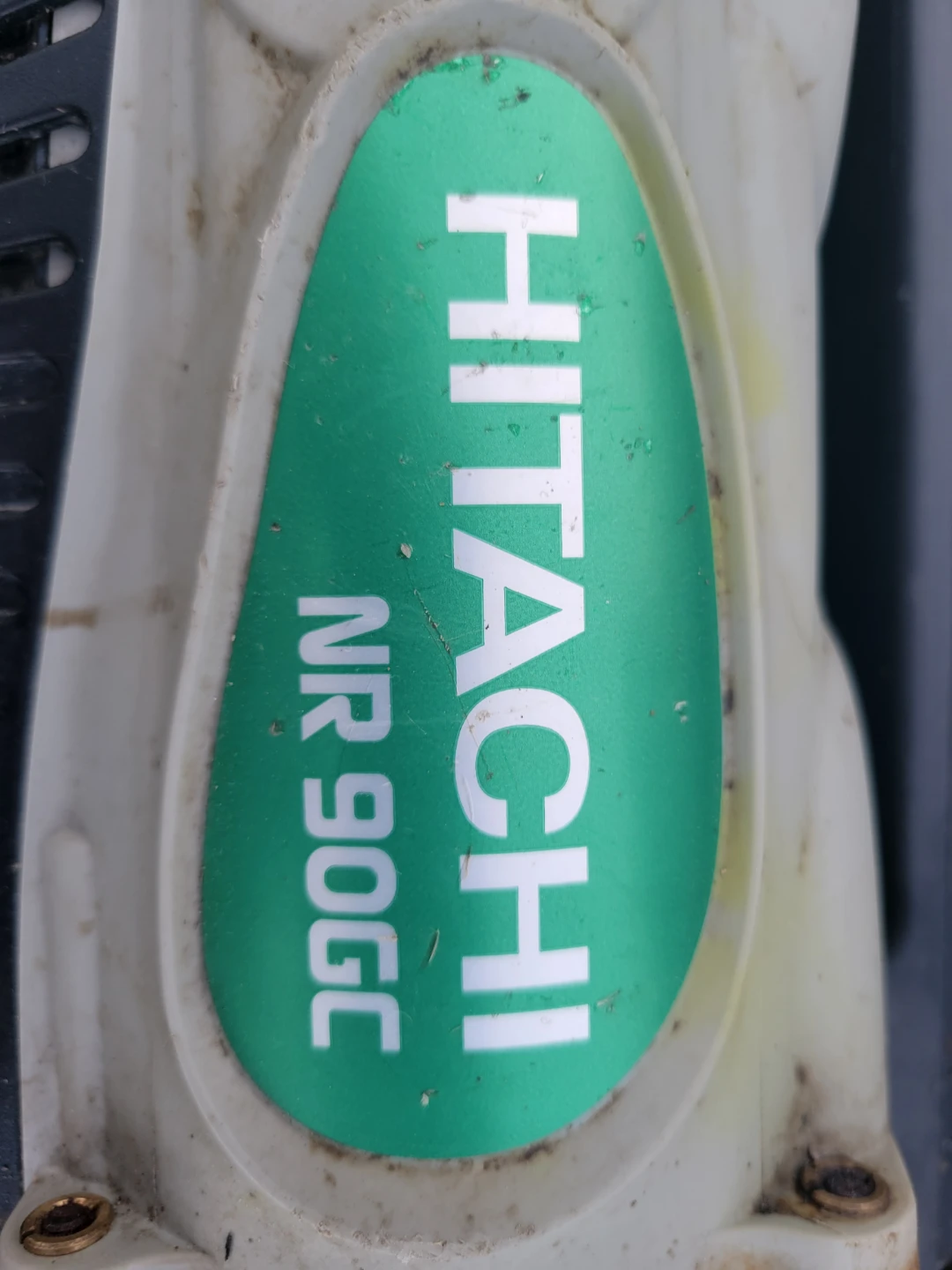 Hitachi NR90GC Gas Strip Nailer - photo 3