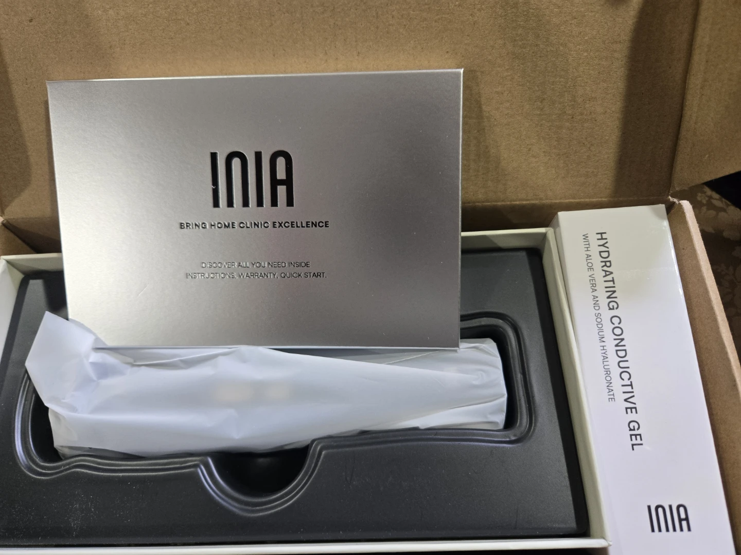 INIA 3-1 Red Light Therapy for face & neck - photo 4