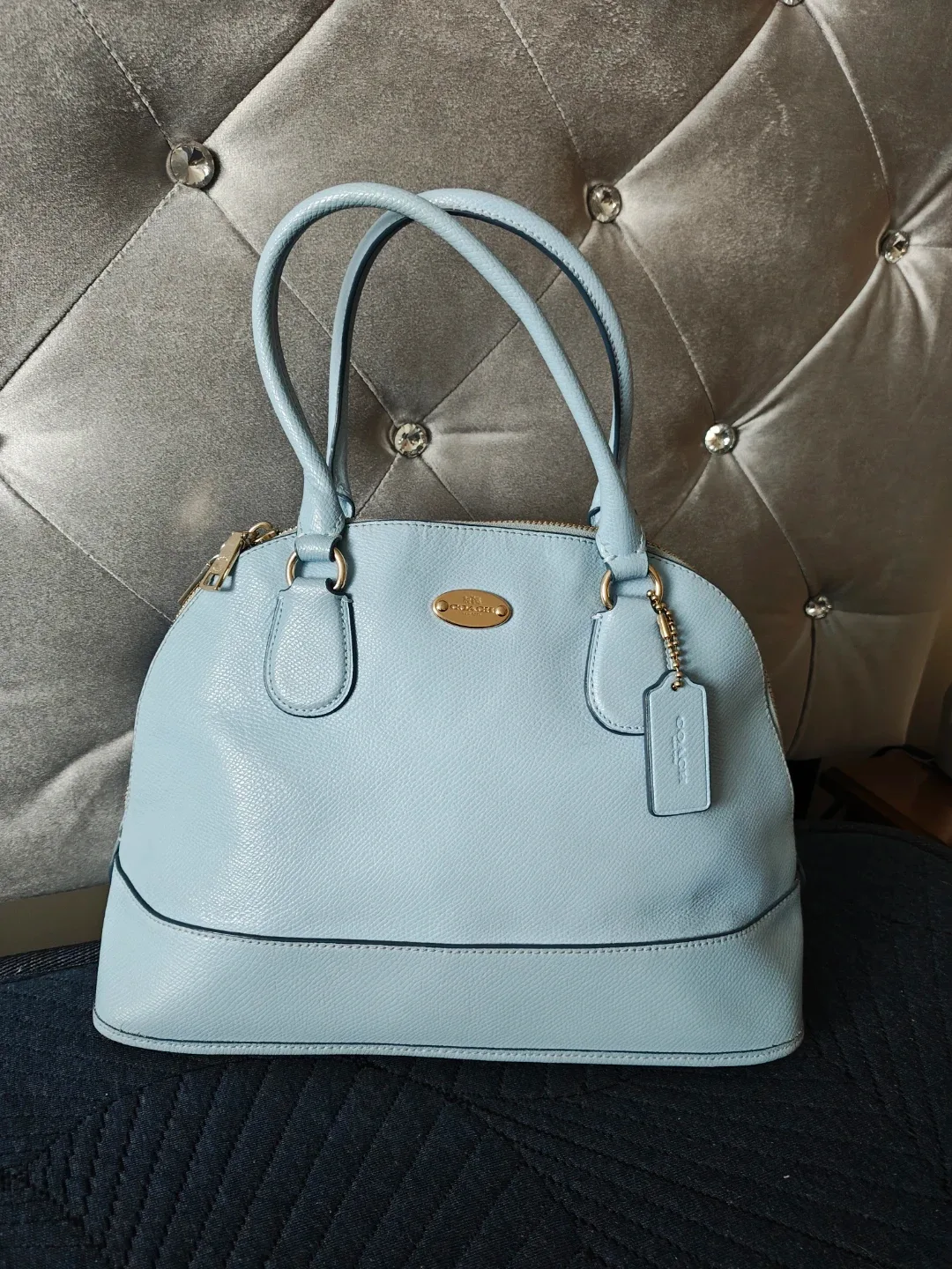 Light Blue Coach Handbag like new ❤️