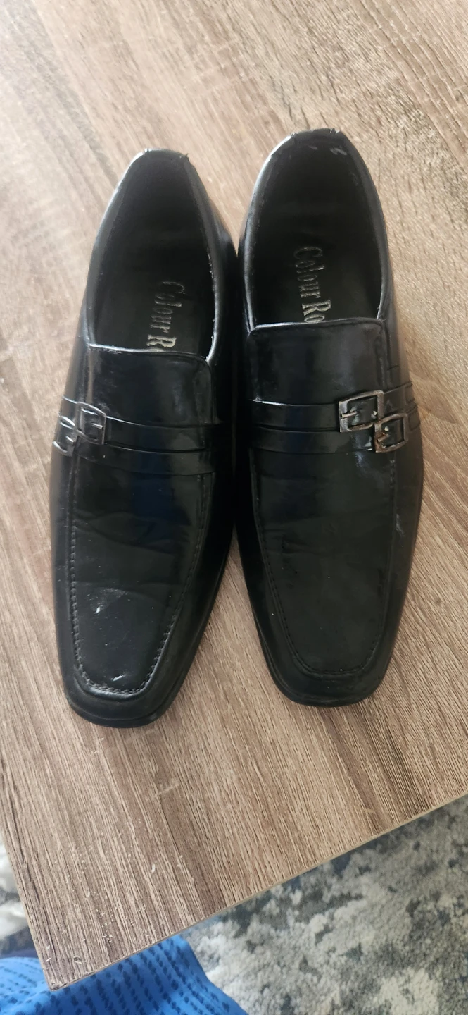 Colour Robe Black Dress Shoes