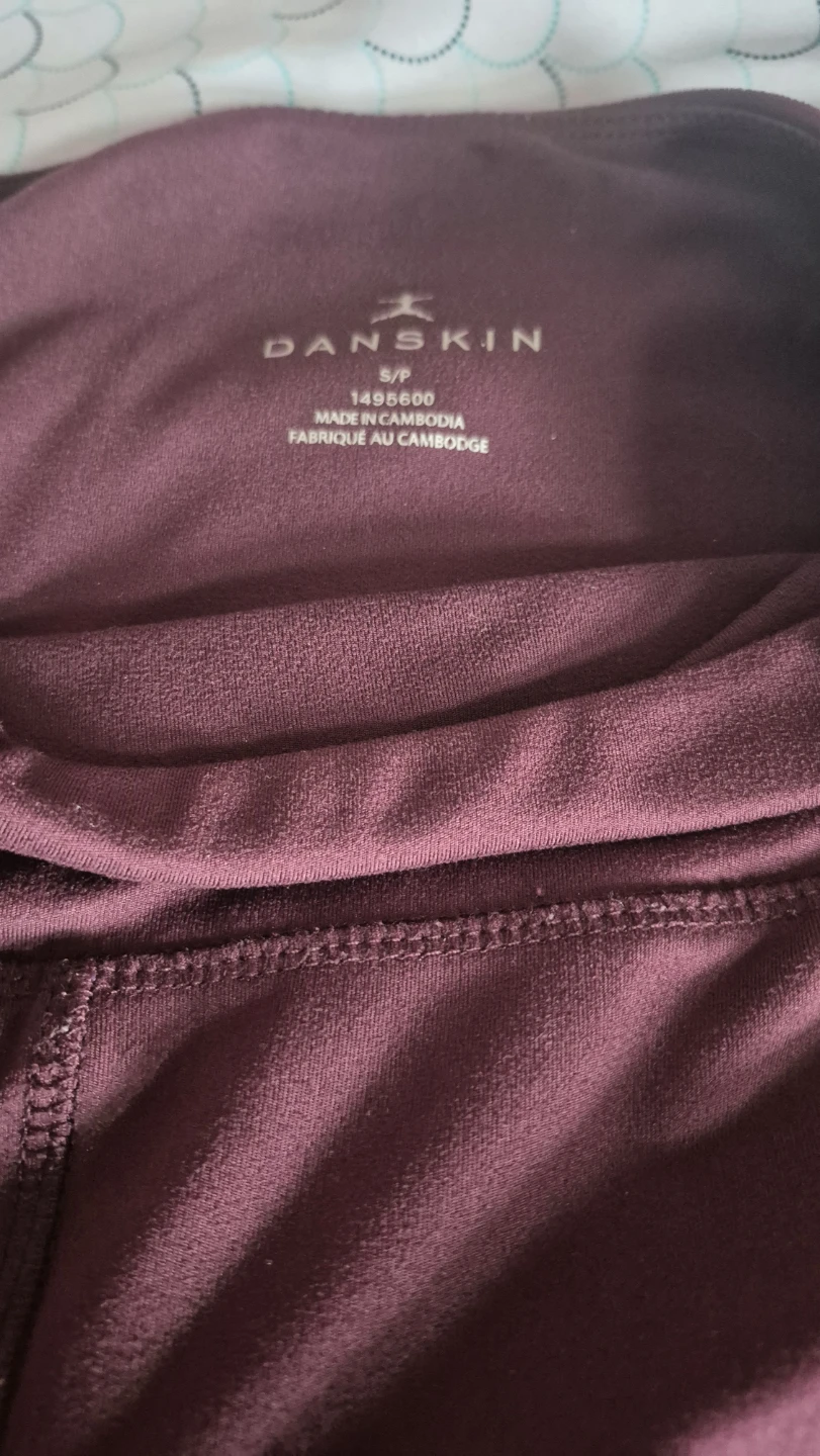 Danskin Women's Burgundy Leggings Size S/P
