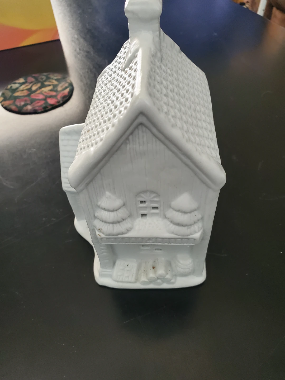 White Ceramic House Figurine - photo 5
