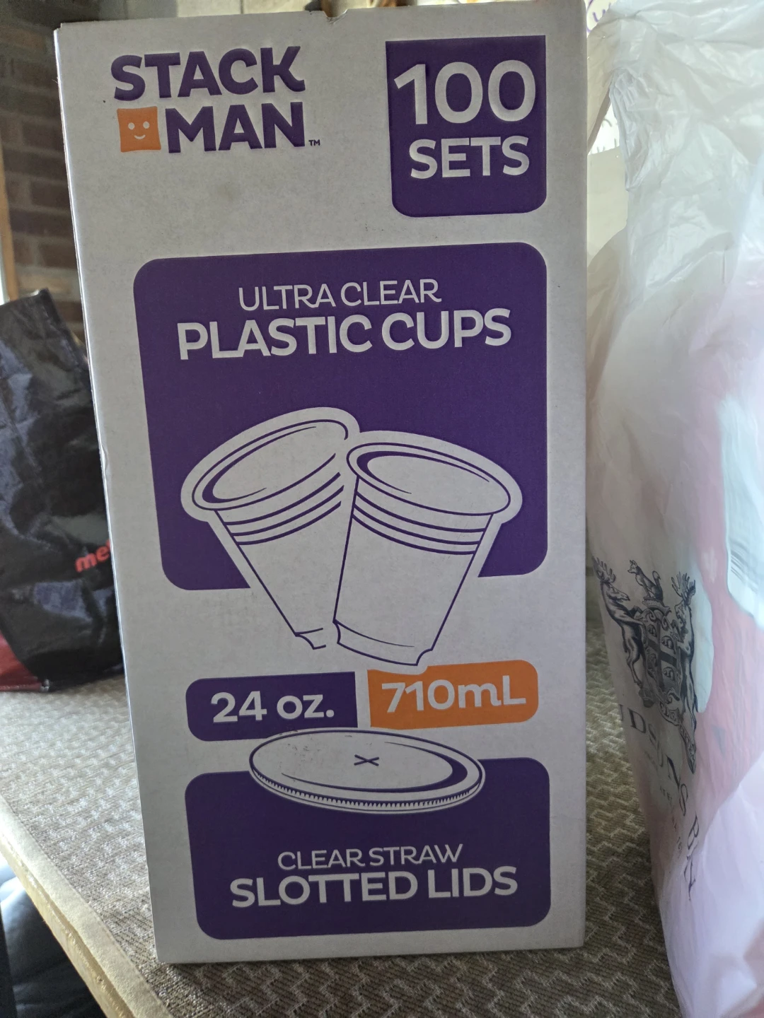 Stack Man 100 Sets Ultra Clear Plastic Cups with Lids