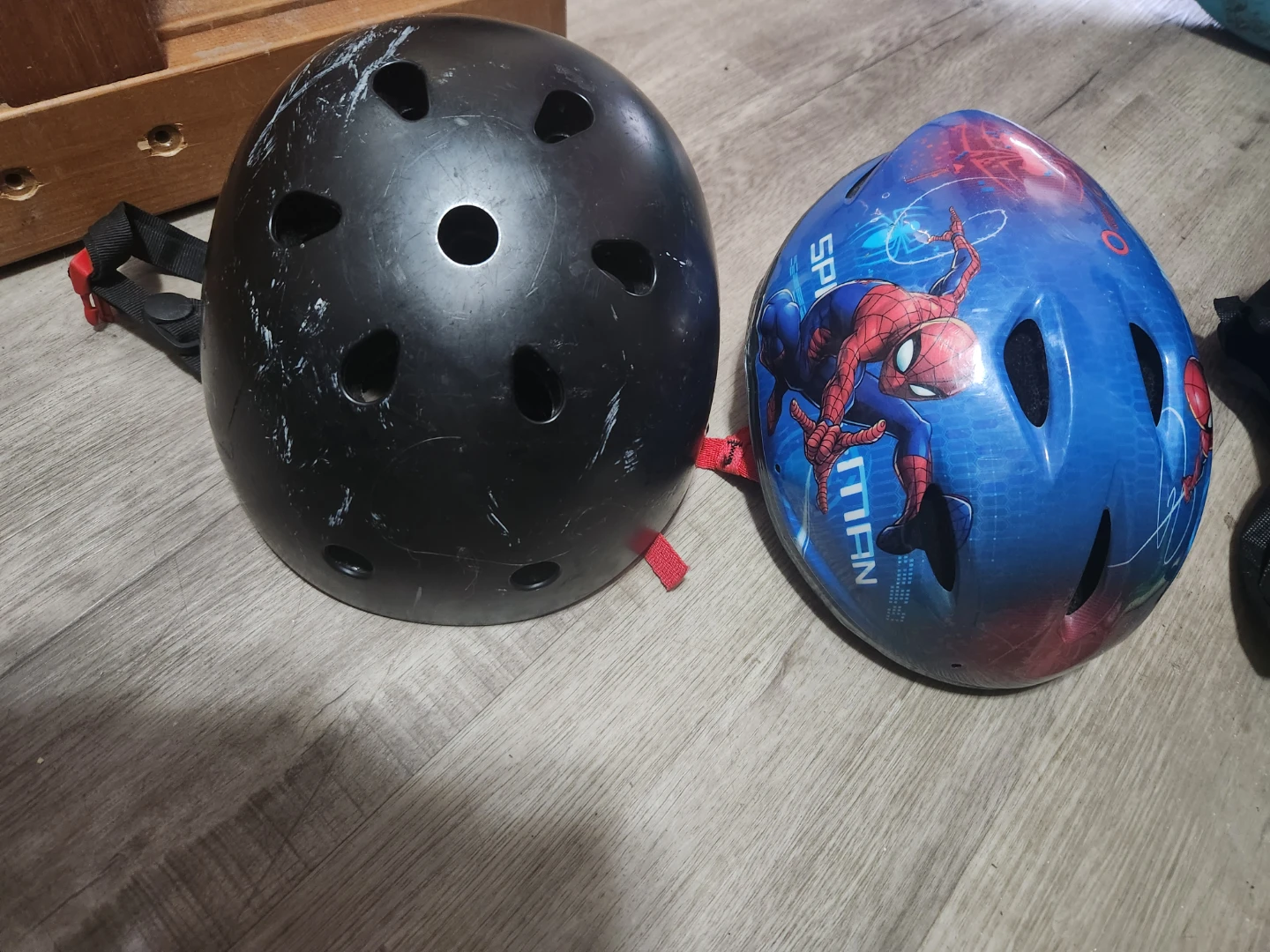 Kids' Bicycle Helmets (Spider-Man & Black) - photo 4