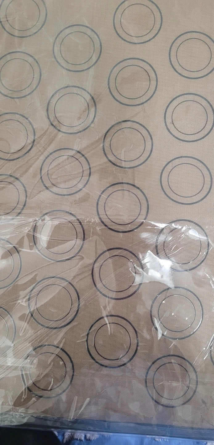 Silicone Baking Mat with Macaron Circles - photo 4
