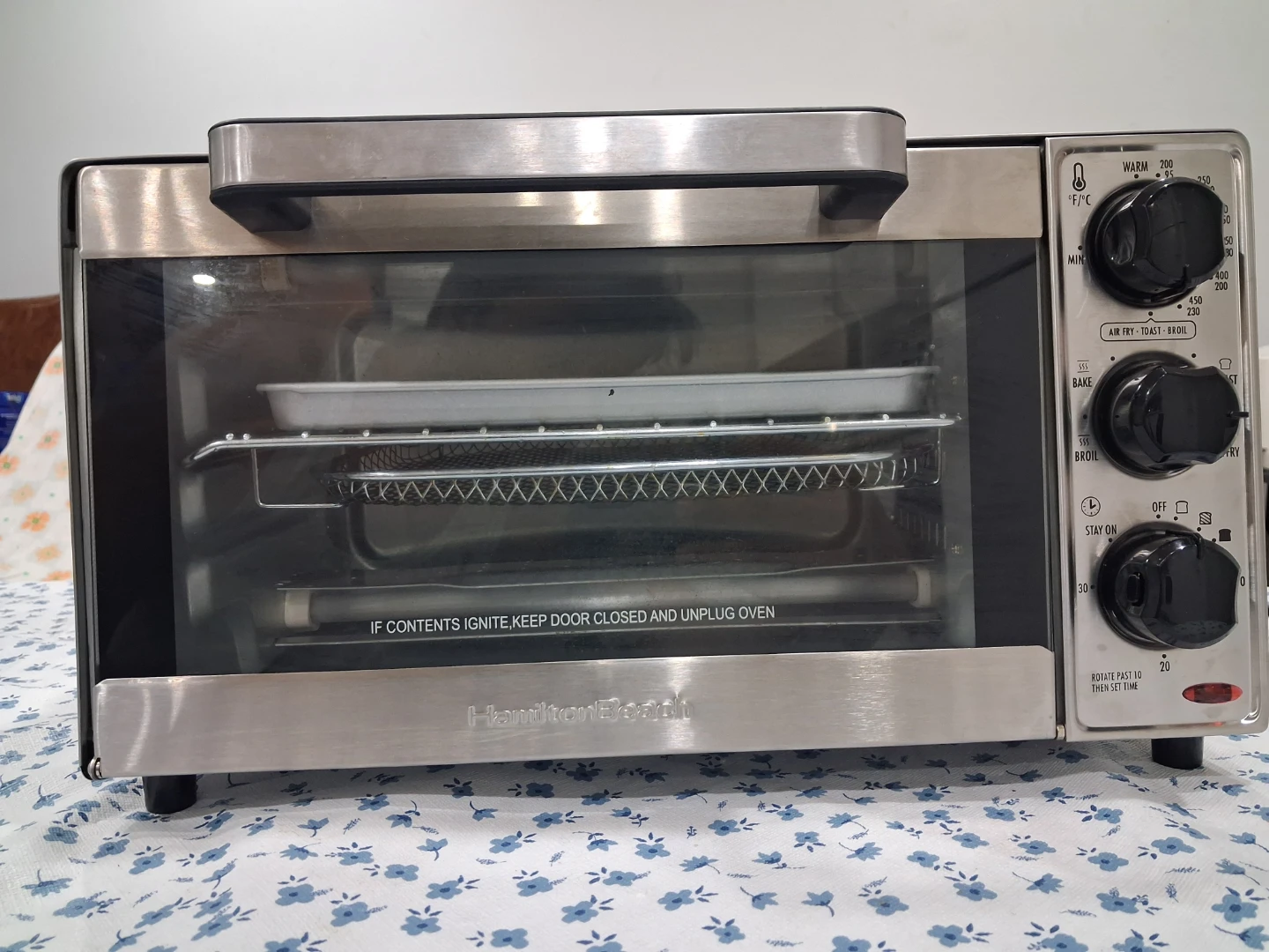 Hamilton Beach Sure-Crisp Air Fryer Toaster Oven(New)-31403C - photo 4