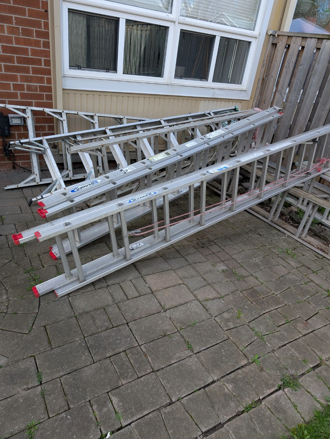 8 Ladders for$150. Featherlight Werner Aluminum Extension Ladder - photo 3