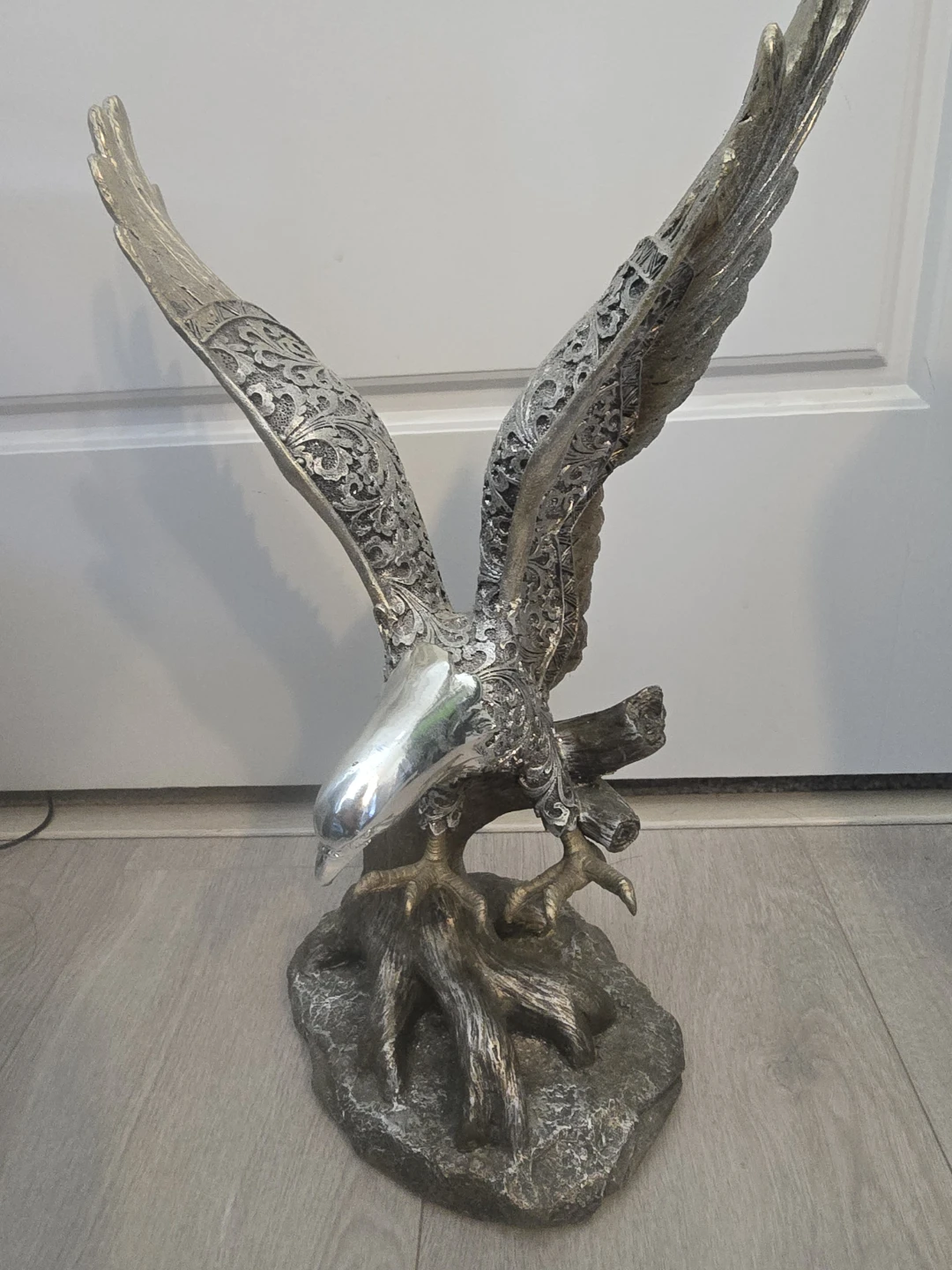 Eagle Statue - photo 2