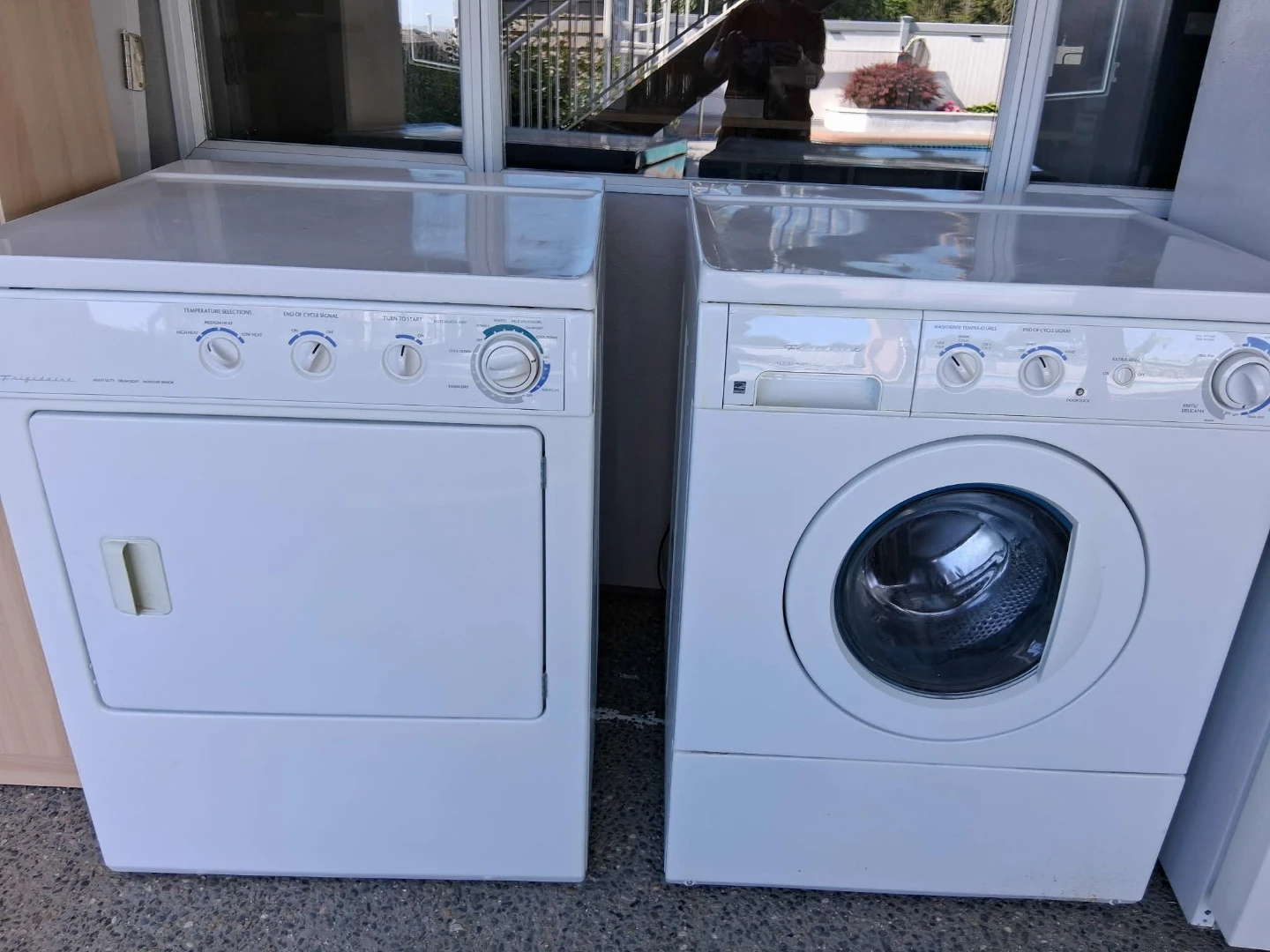 Frigidaire Washer and Dryer Set - White