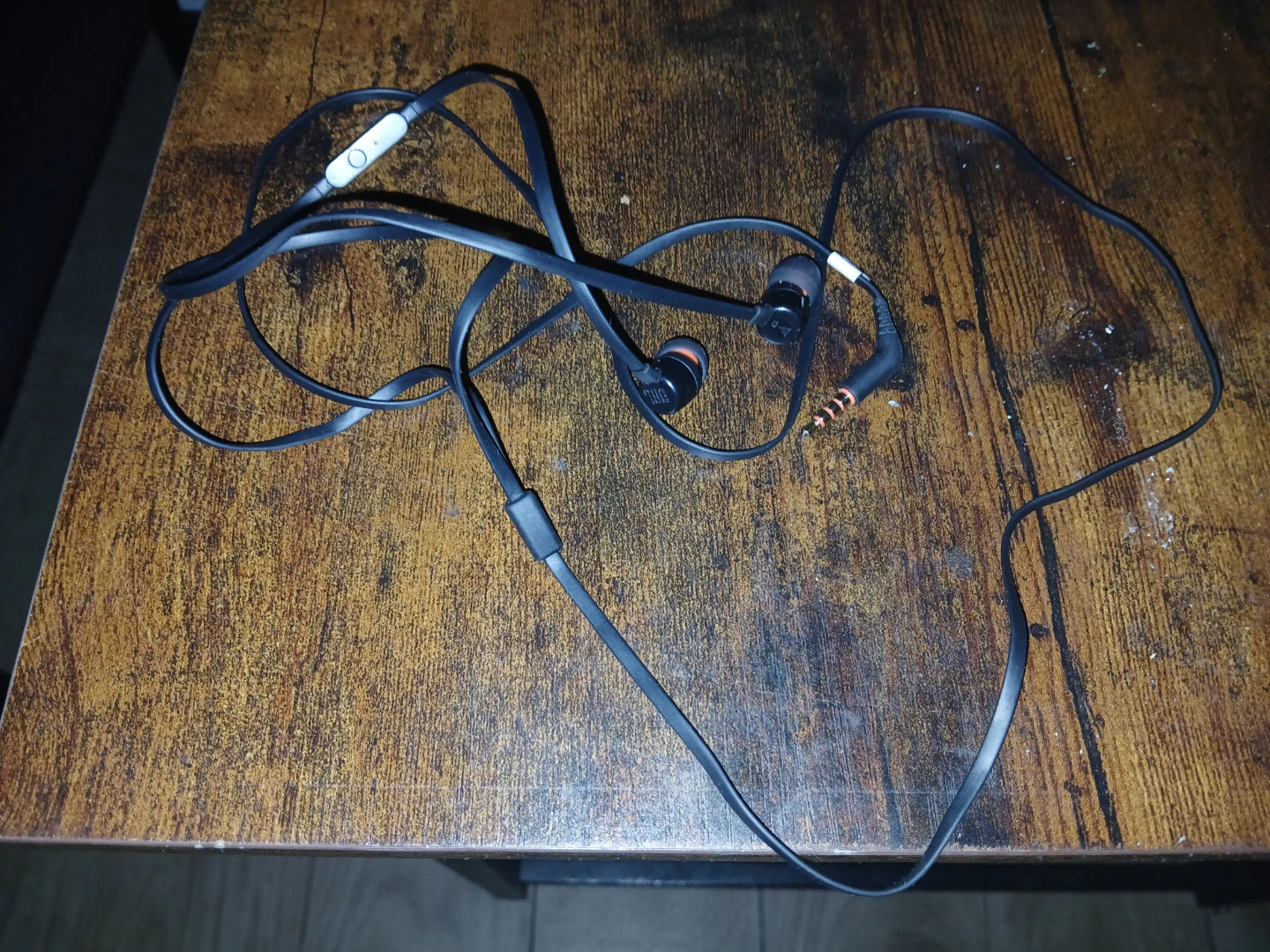 JBL Wired Earbuds