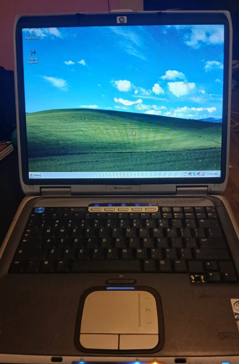 HP Pavilion AX5400 Laptop