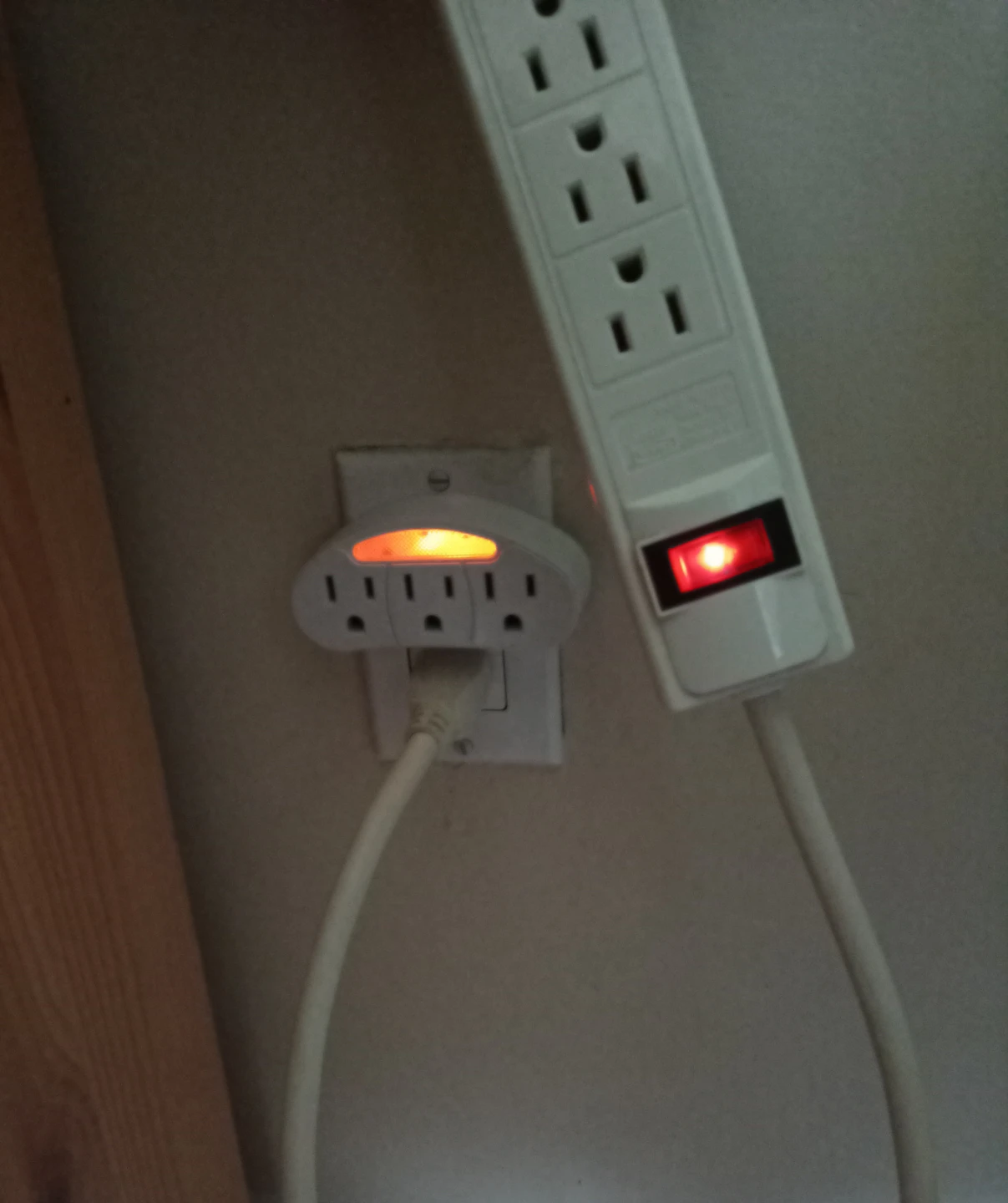 Outlet w/Light+Extension cord
