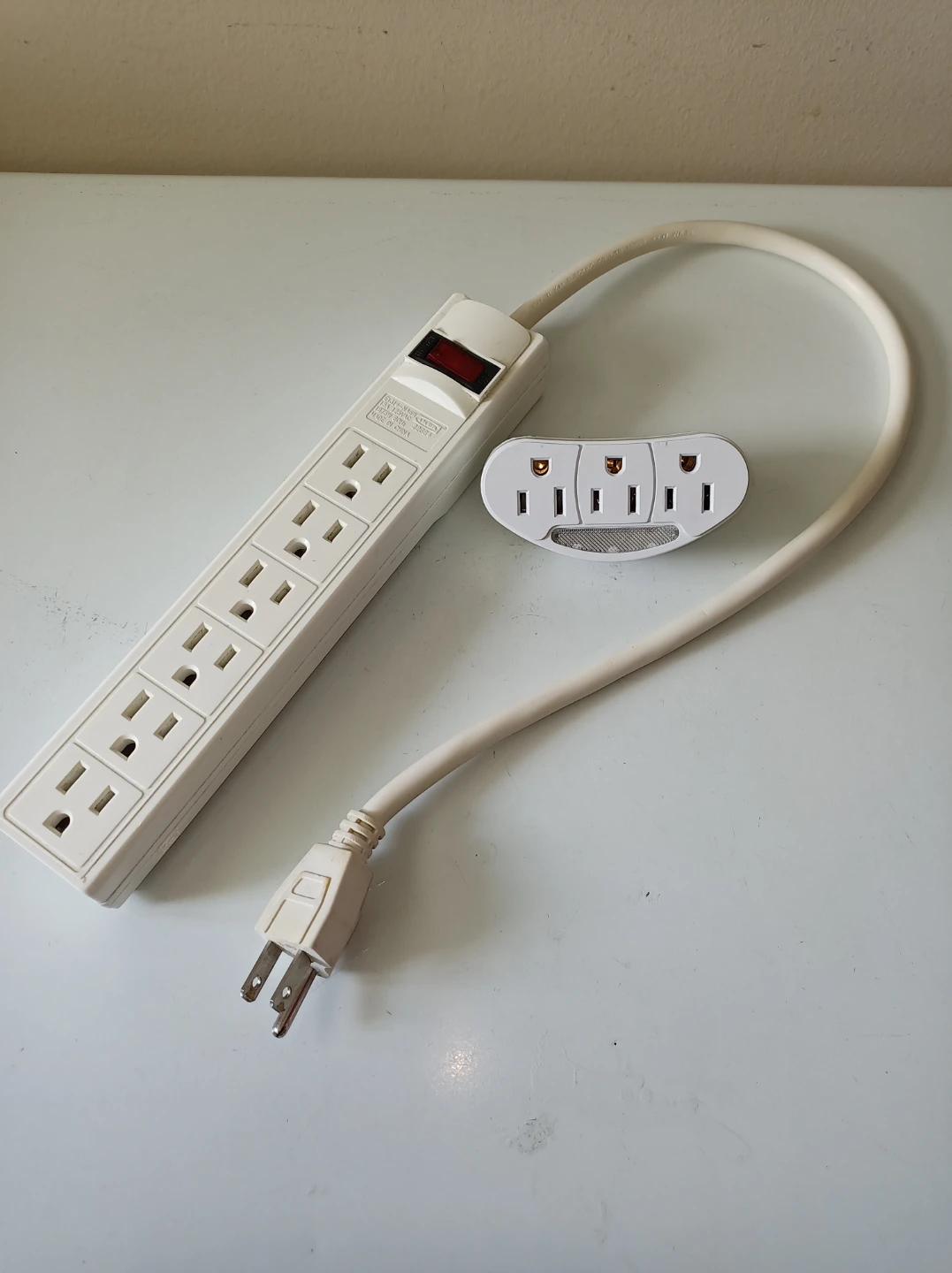Outlet w/Light+Extension cord - photo 2