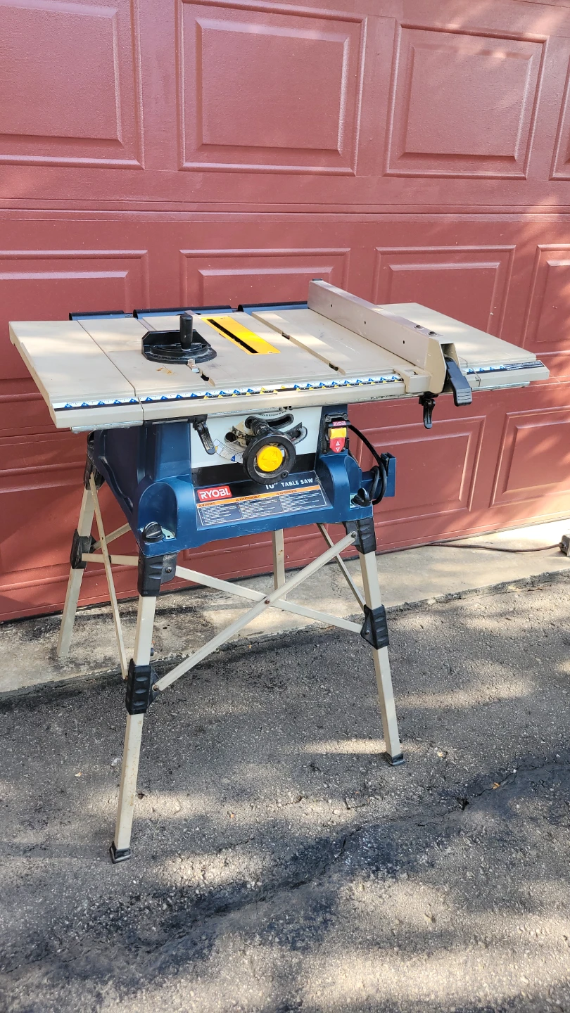 Ryobi 10" jobsite foldable Table Saw with Stand