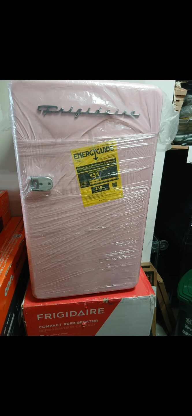 Frigidaire 3.2 Cu Ft Pink Retro Compact Rounded Corner Premium