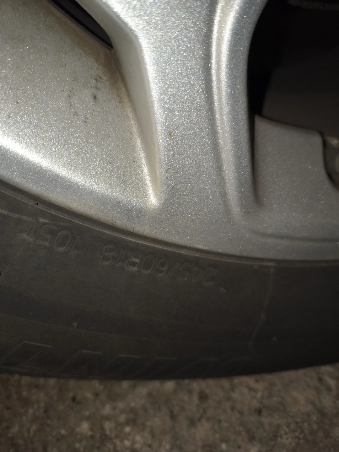 4 Motomaster Winter Edge 245/60R18 105T Tires - photo 2