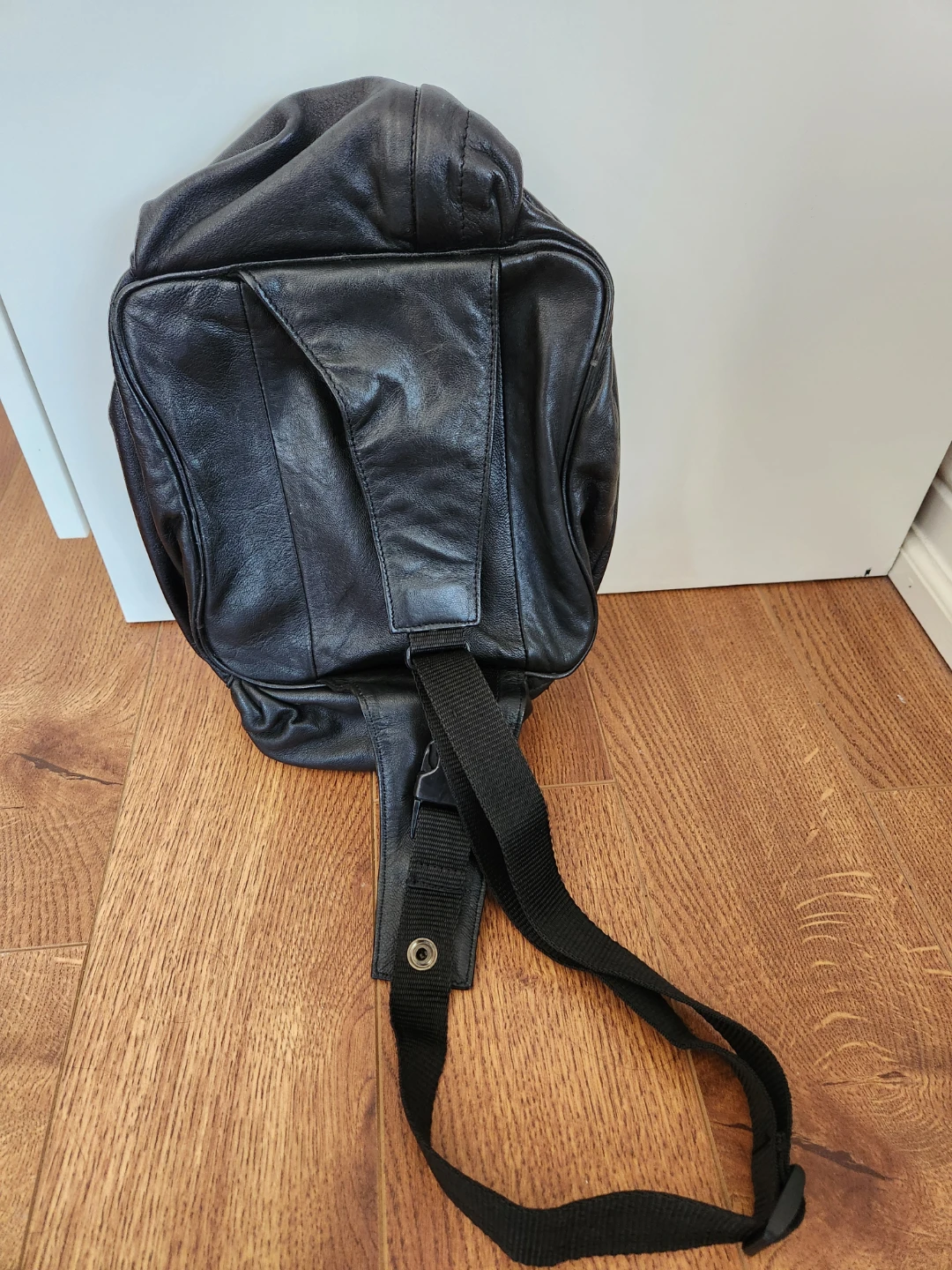 Black Leather Sling Backpack - photo 2