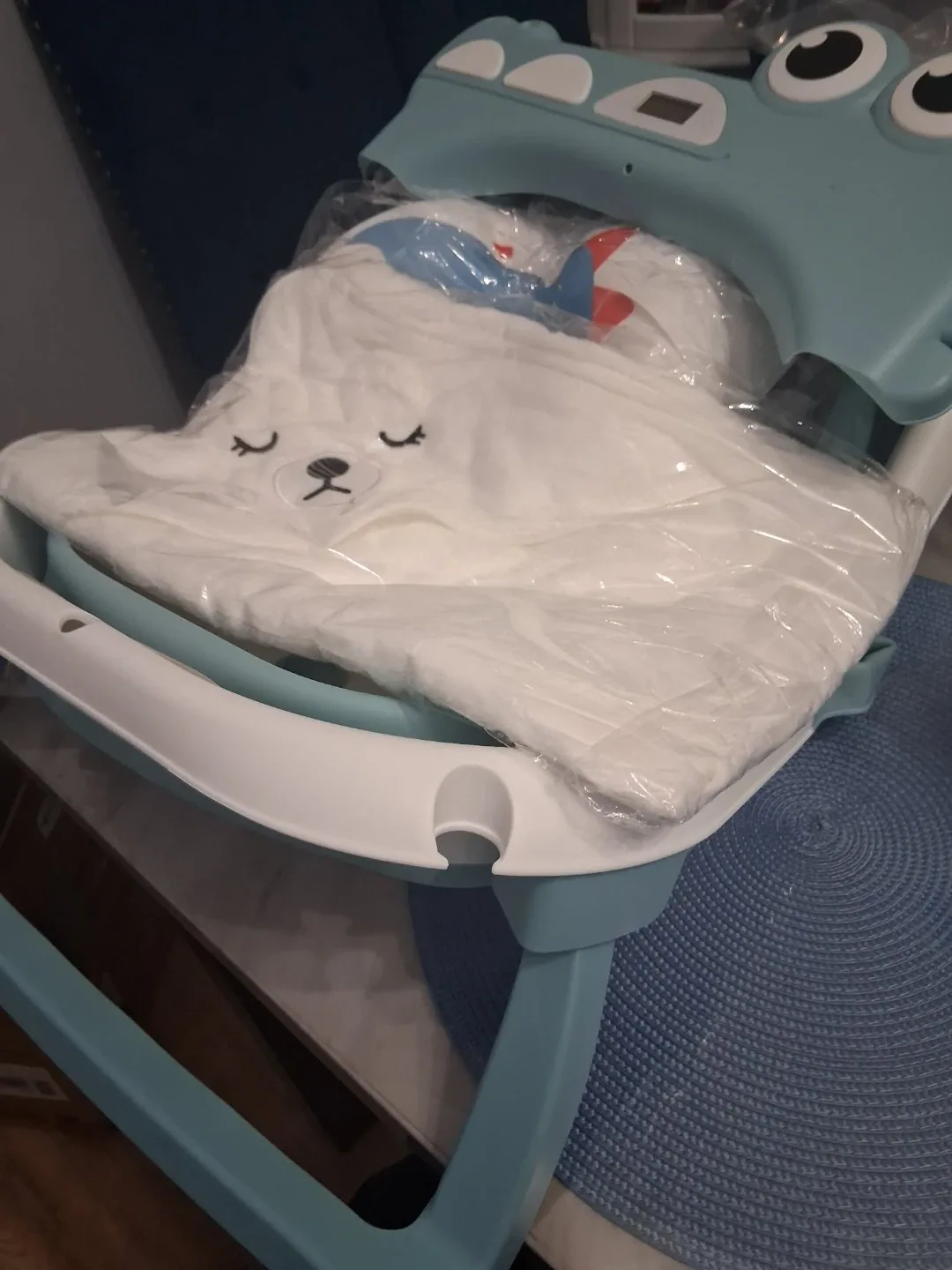 Blue Folding Baby Bathtub with Thermometer - photo 2