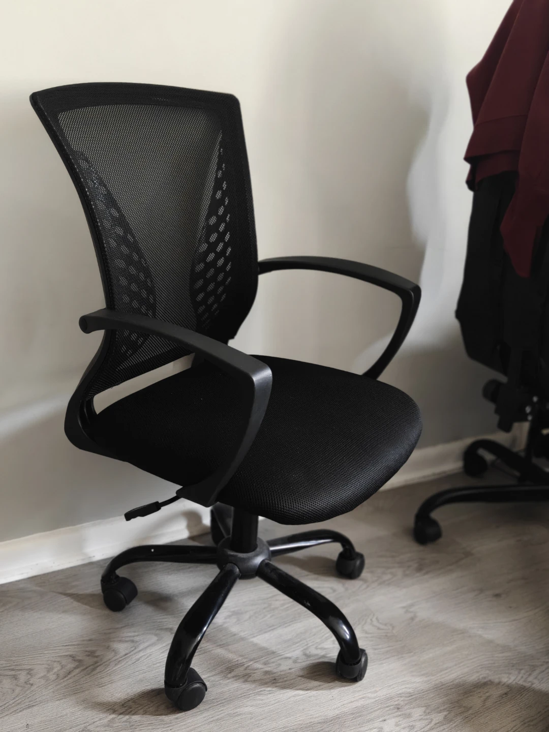 Black Mesh Office Chair