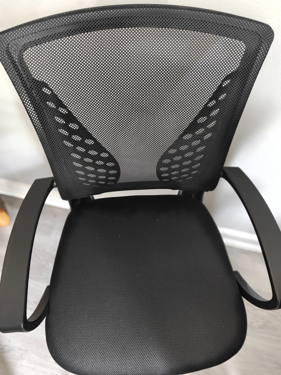 Black Mesh Office Chair - photo 3