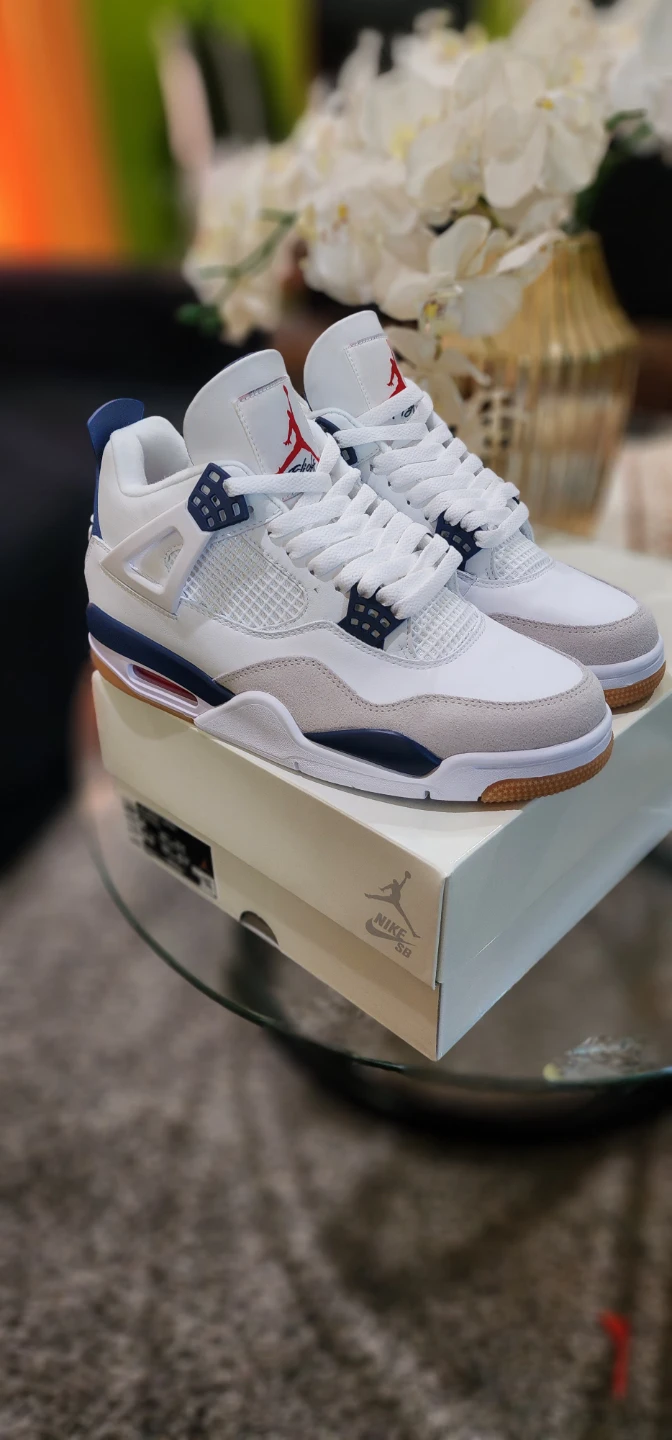 Air Jordan 4 Retro SE