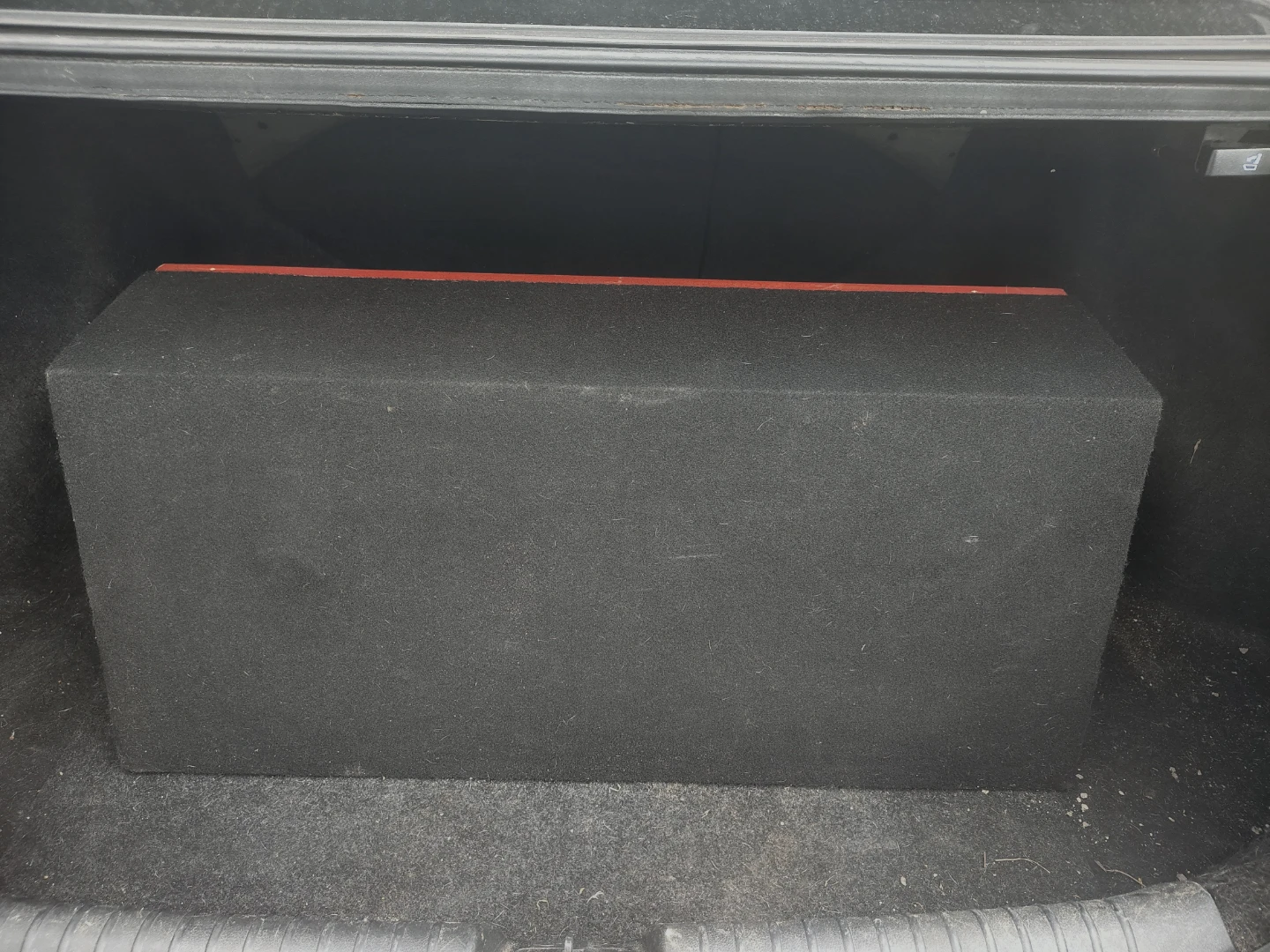JBL Car Subwoofer Box - photo 3
