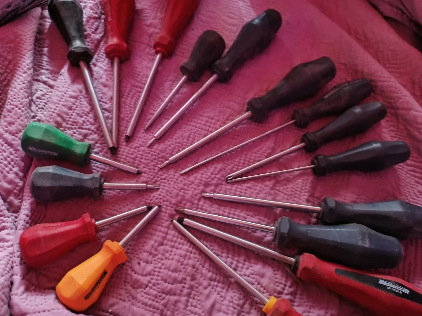 Set of 13 Screwdrivers