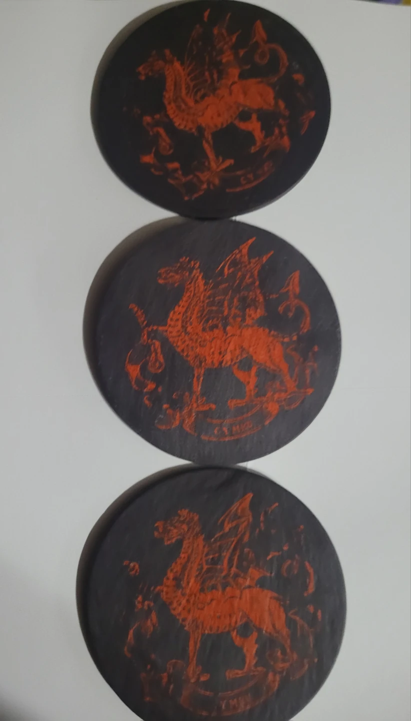 Set of 3 Round Slate Coasters with Dragon Design - photo 3
