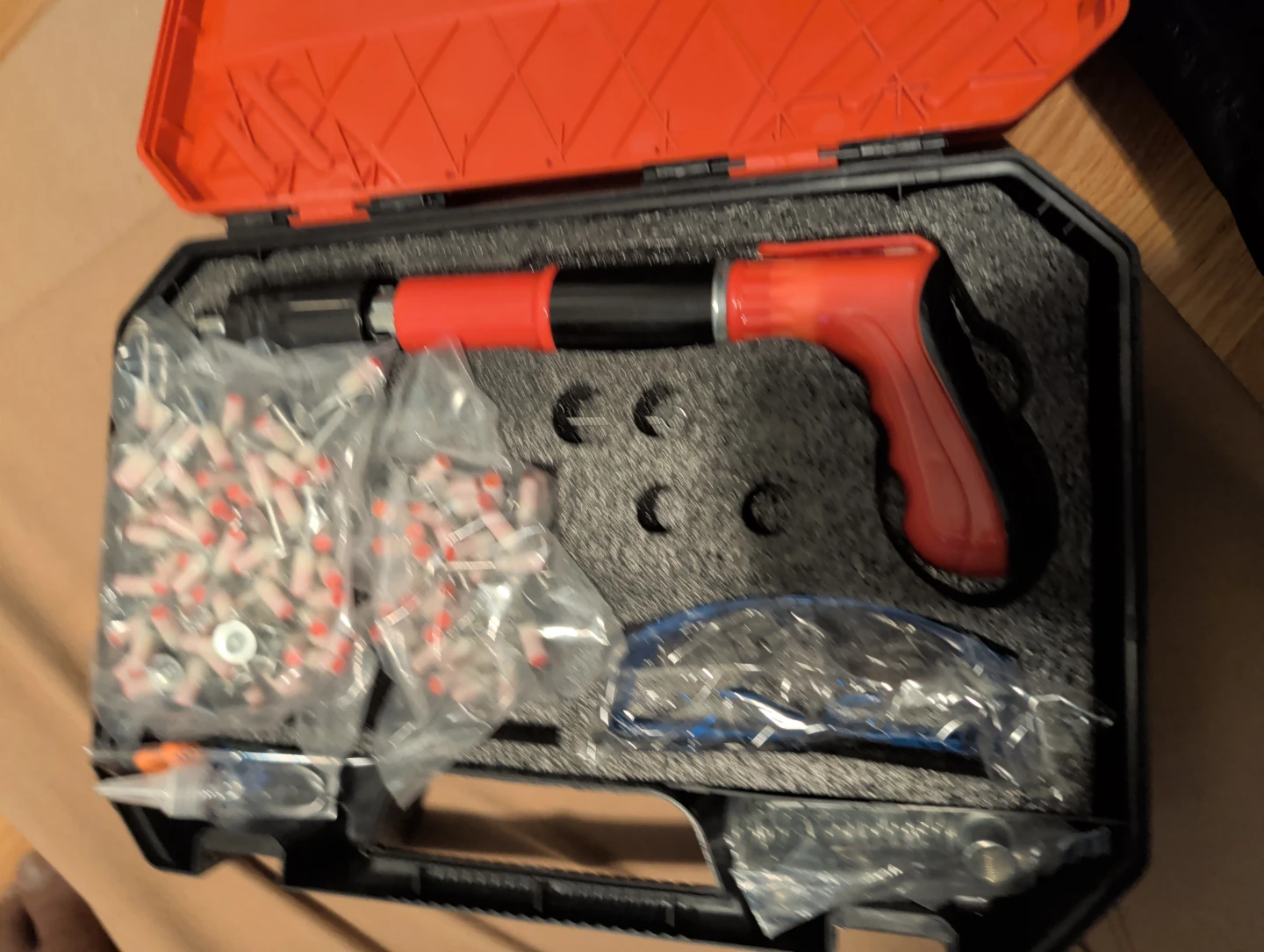 Powder actuated concrete nail gun - photo 4