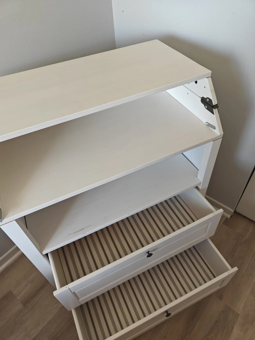 Change table/ SUNDVIK ikea - photo 2