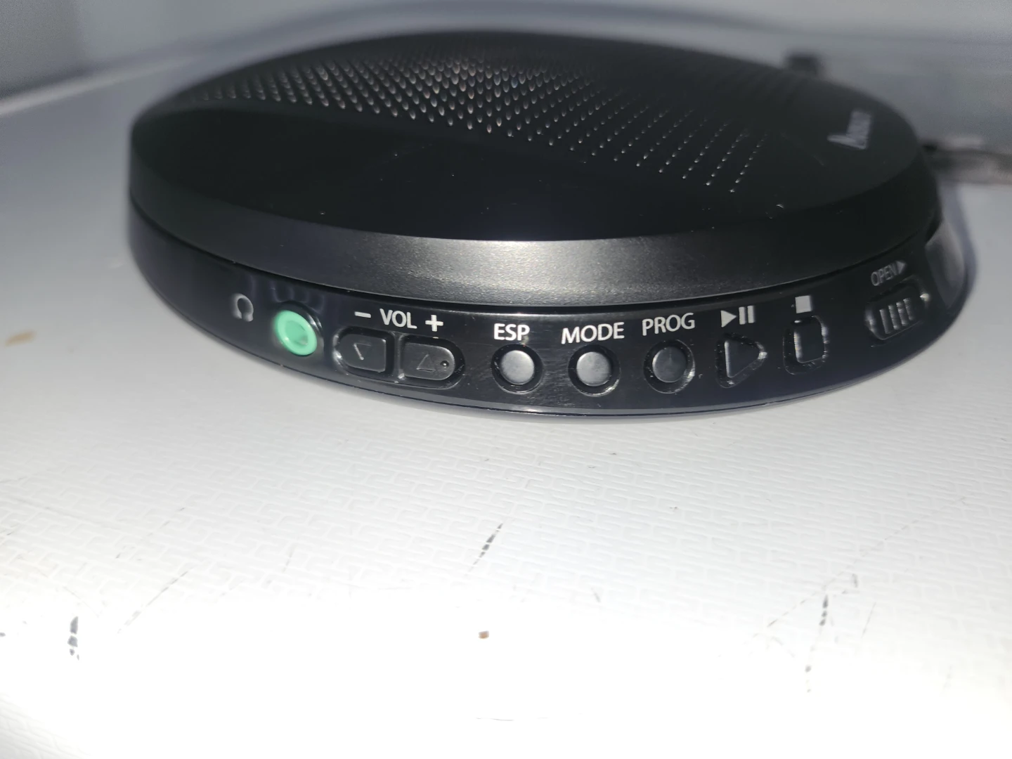 Naviskauto Portable CD Player - photo 2