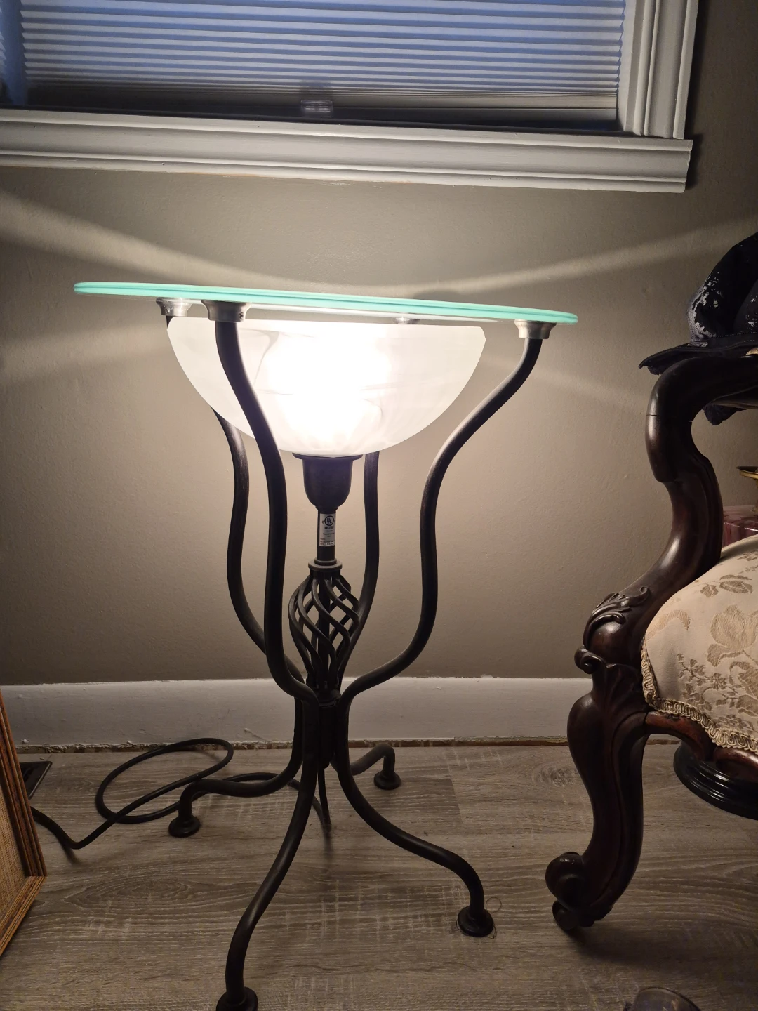 Accent LAMPTable NOW JUST $50 - photo 2