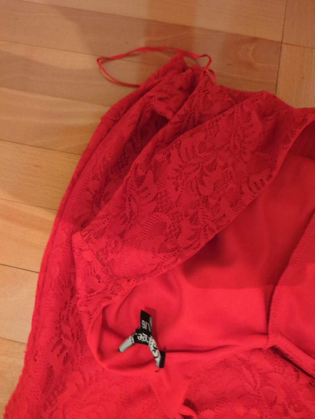Red Lace Dress - photo 3