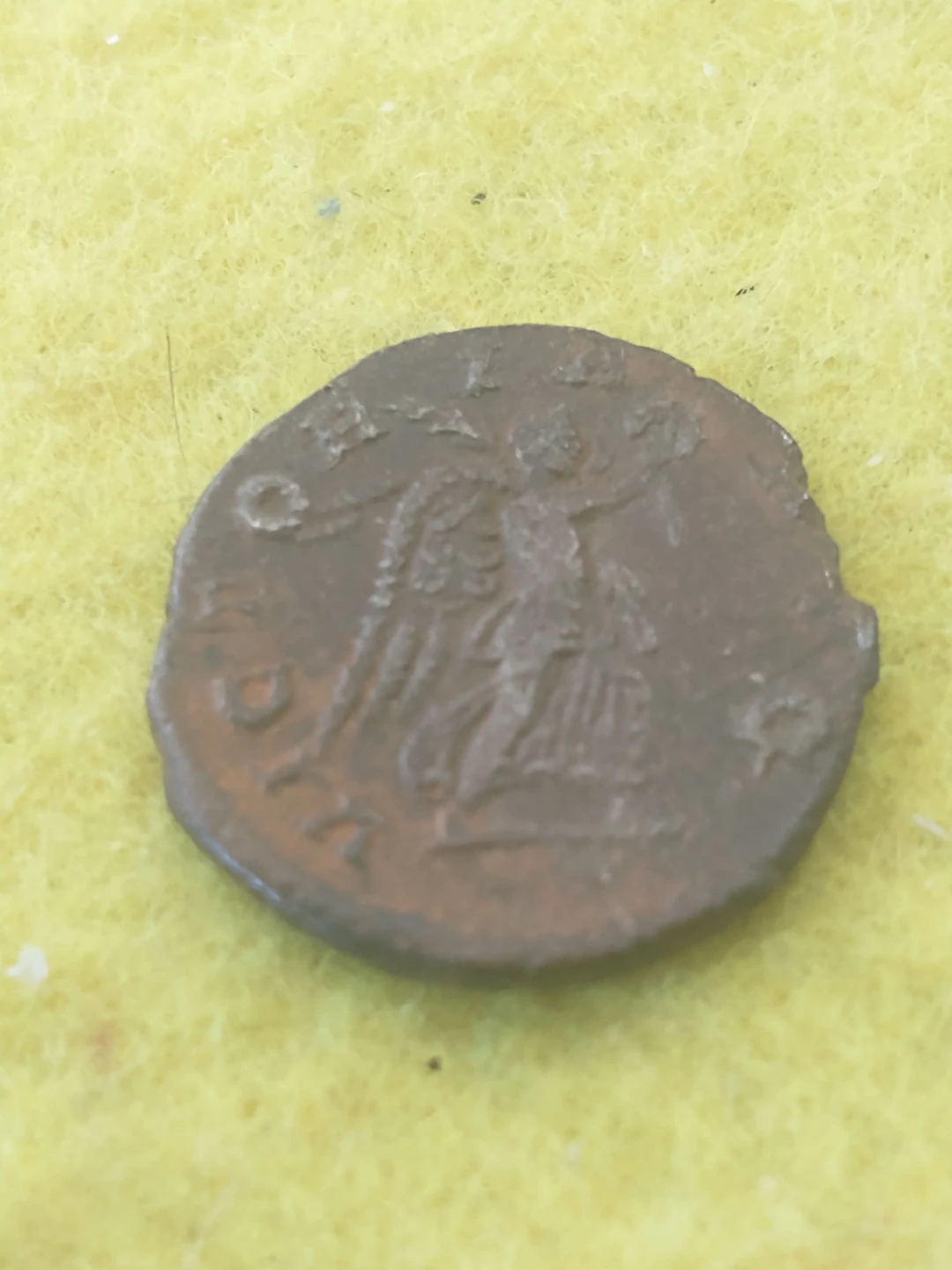 Ancient Roman silver denarius c. 3rd cent. - photo 4