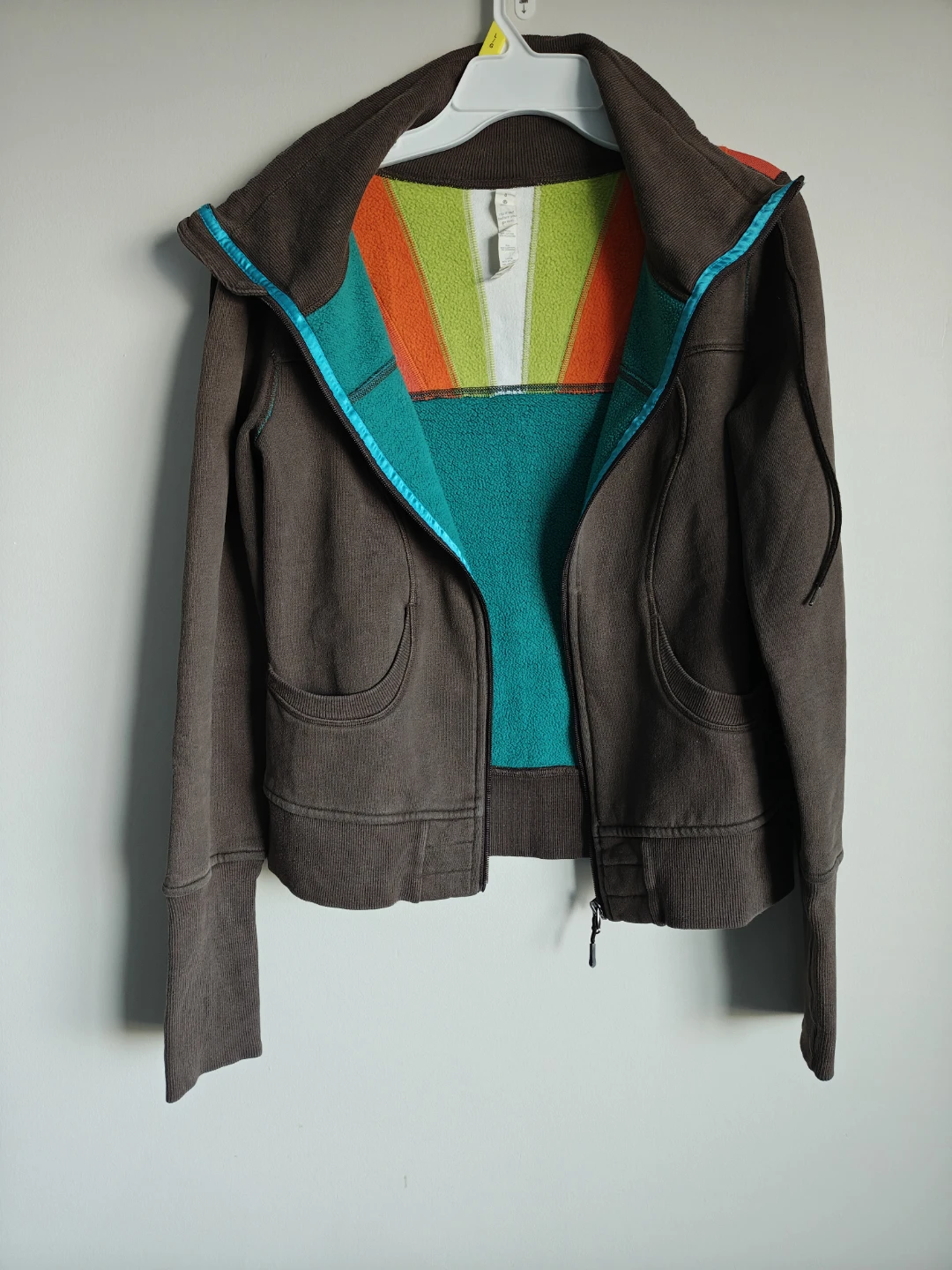 Lululemon Brown Zip-Up Jacket with Retro Stripe Detail - photo 3