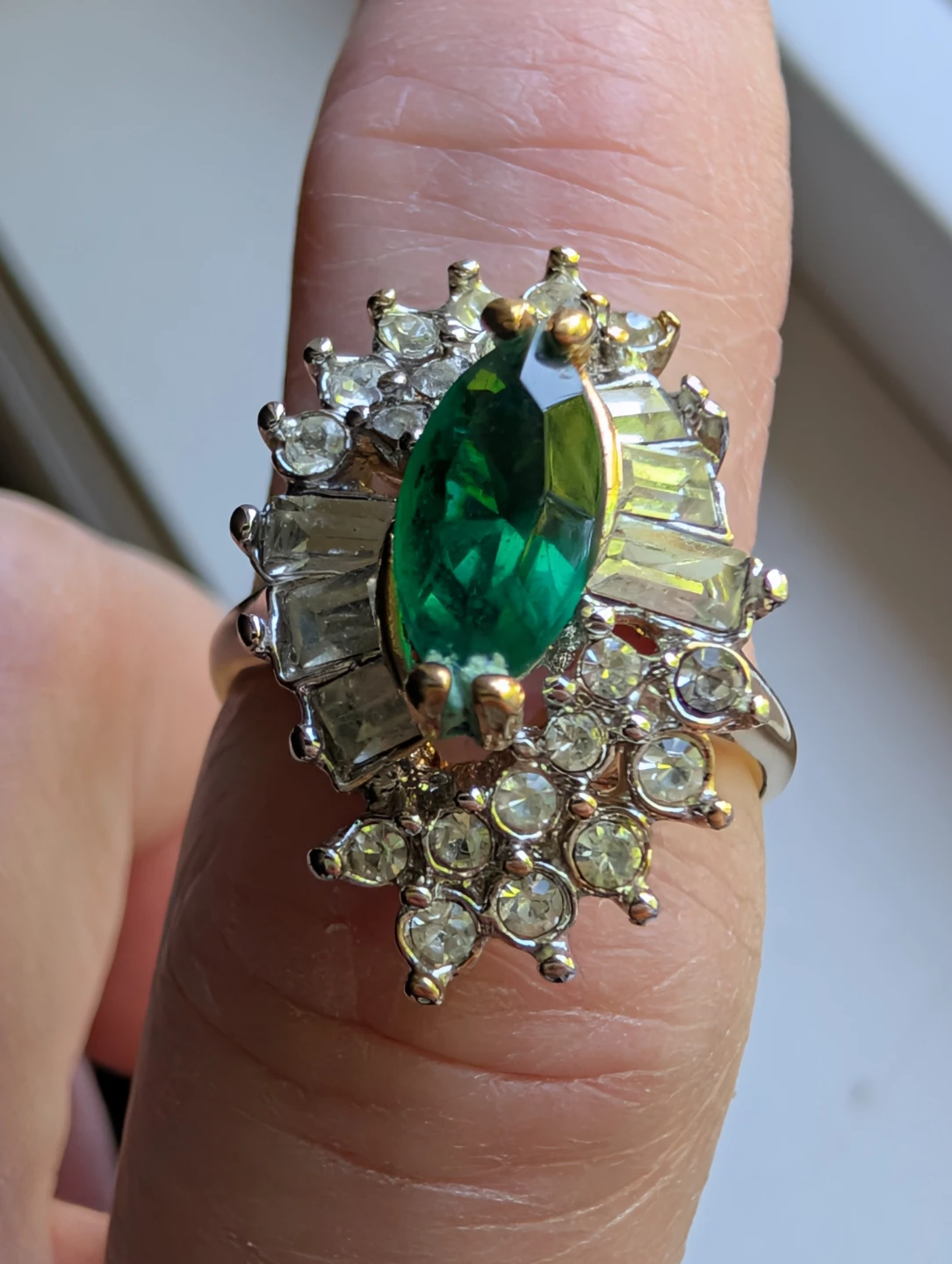 Vintage Marquise Cut Emerald Ring with Accent Stones - photo 2