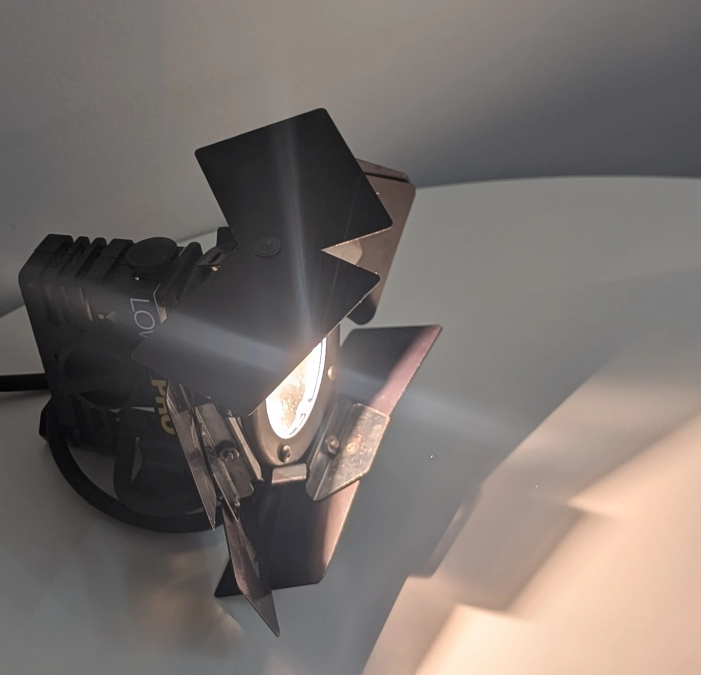 Lowel Pro-Light