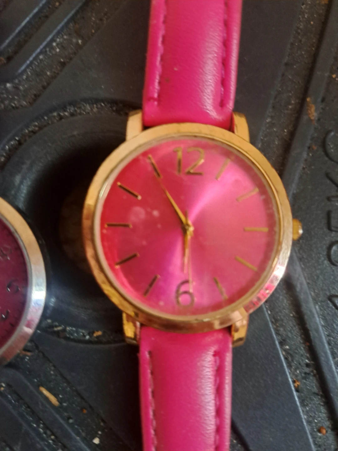 Accutime Watch Corp. Pink Quartz Watch