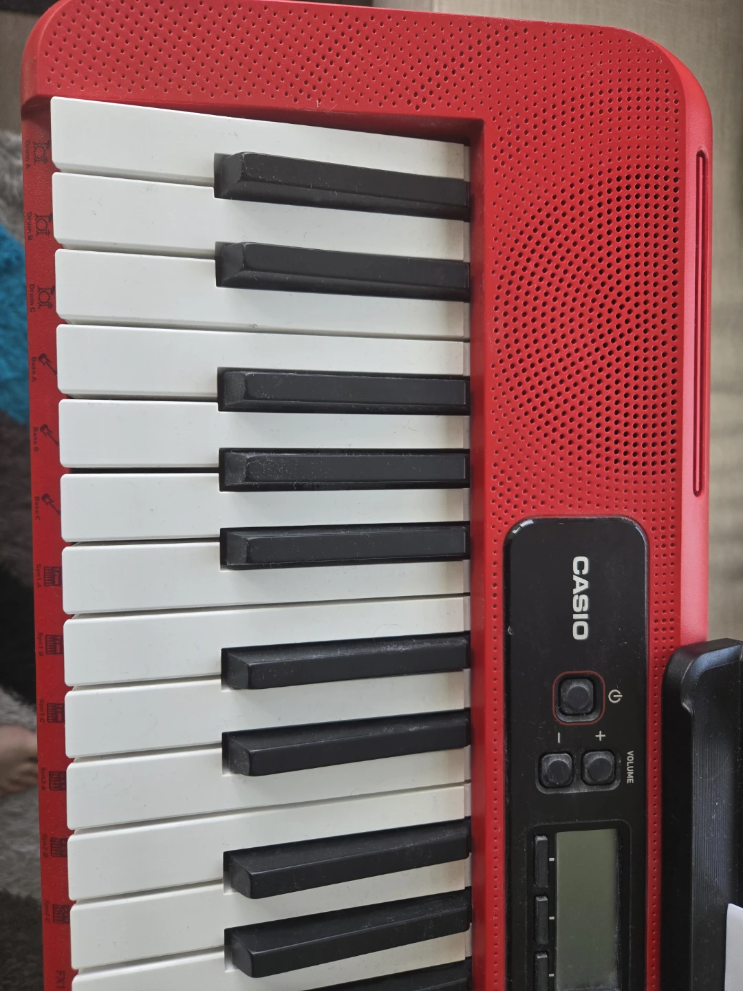 Casio CT-S200 Casiotone Keyboard - Red - photo 2