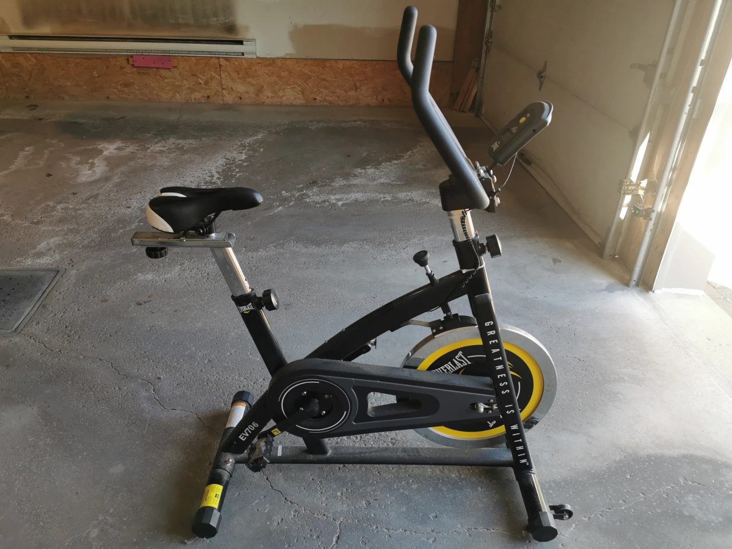 Everlast EL7005 Spin Bike
