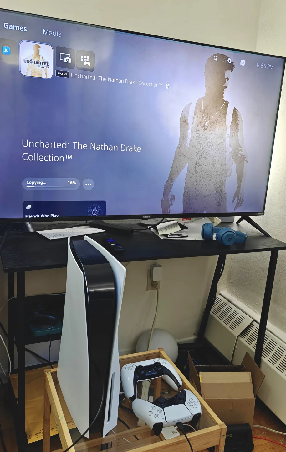 PlayStation 5 Disk Console with 2 Controllers & Games - photo 4