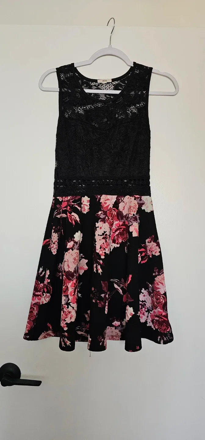 Black Floral Lace Dress